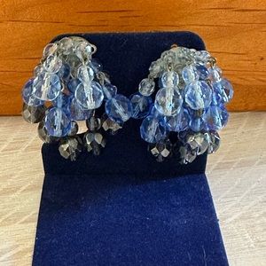Vintage clip earrings 1940s
